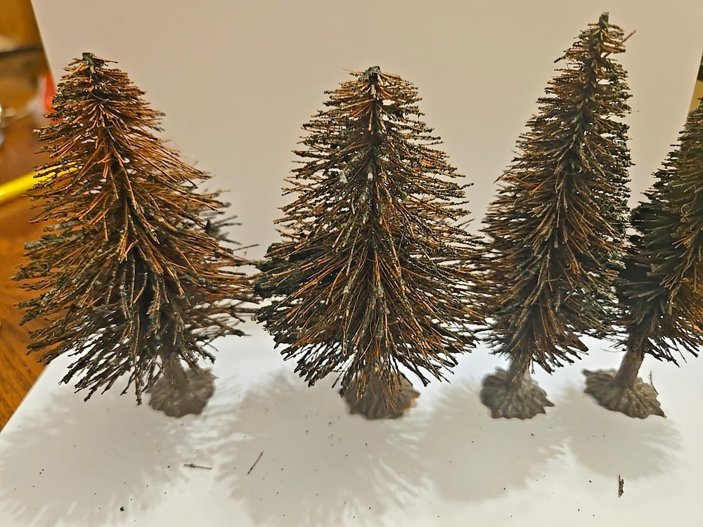 FIR TREES 4" Brown Bottle Brush TRAIN LAYOUT 4 PCS