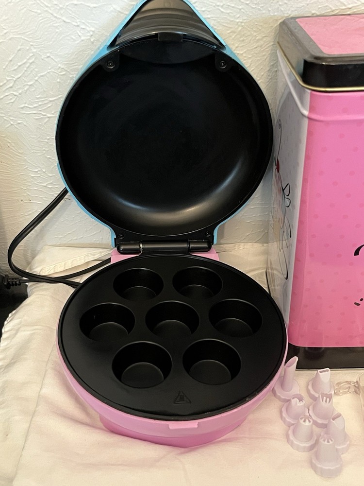 Electric Mini Cupcake Party Maker Kit By Nostalgia