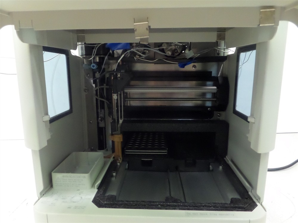 Thar Technologies Waters 840 Supercritical Fluid Chromatograph