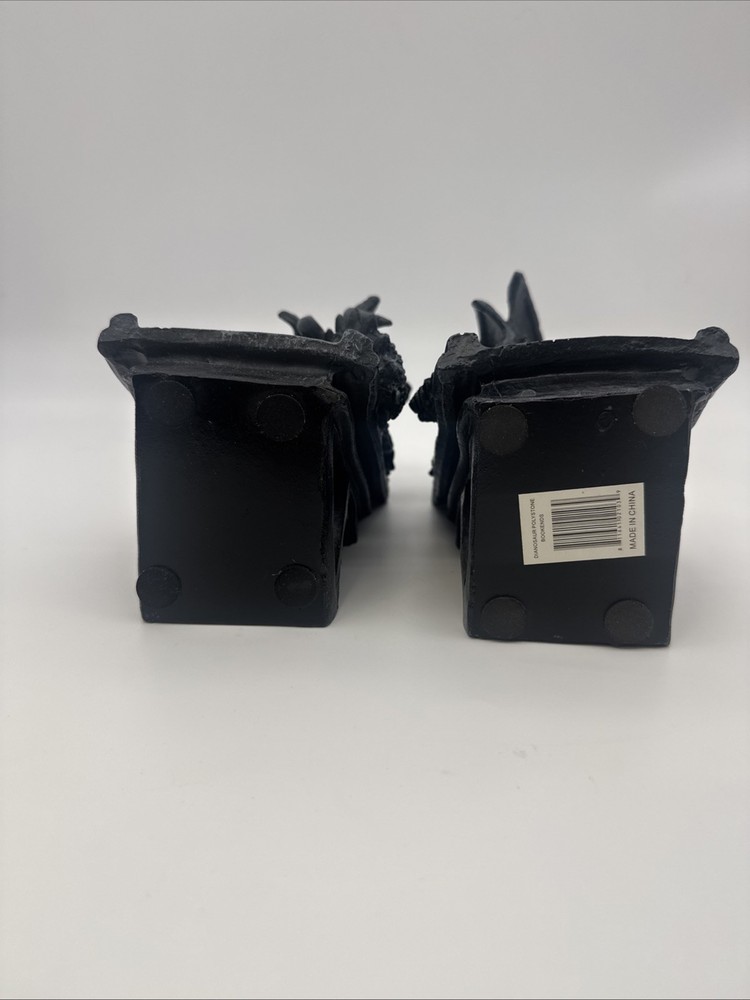Toscano Castle Dragon Bookends