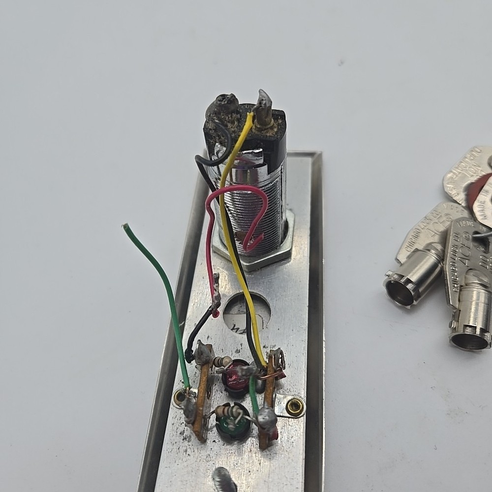 Key Switch Lock On/Off Exit Door Release SPST for Access Control with 4 Keys