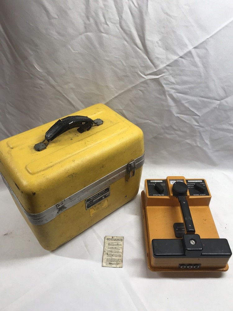 Radiodetection RD400PL with RD400 SDTx Transmitter Cable and Pipe Locator