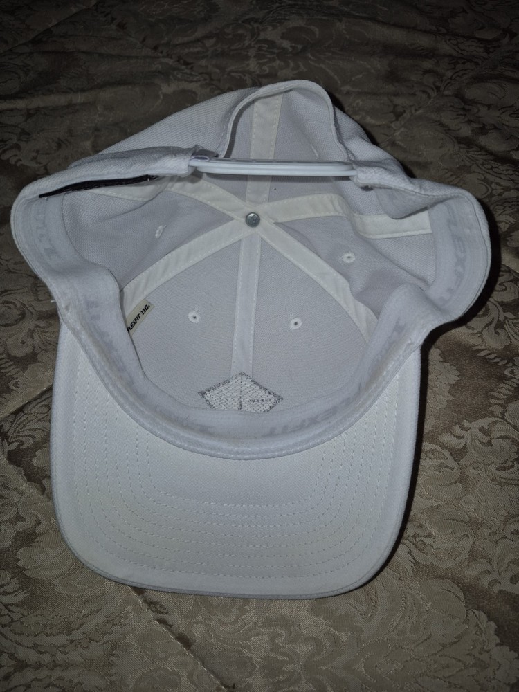 TRAVIS MATHEW Snap-back GOLF CAP, ONE SIZE