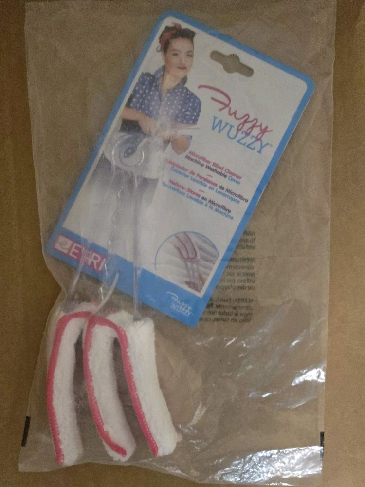 Fuzzy Wuzzy Microfiber Window Blind Cleaner Electrostatic Non-Abrasive NEW