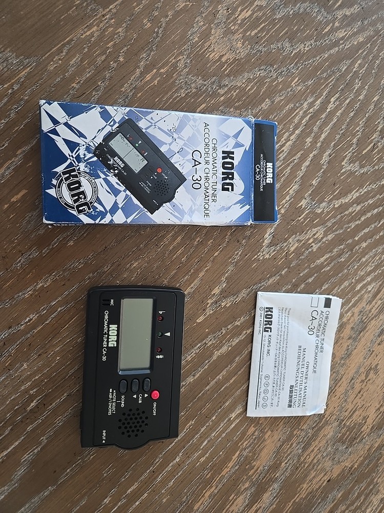 KORG CA-30 CHROMATIC GUITAR TUNER
