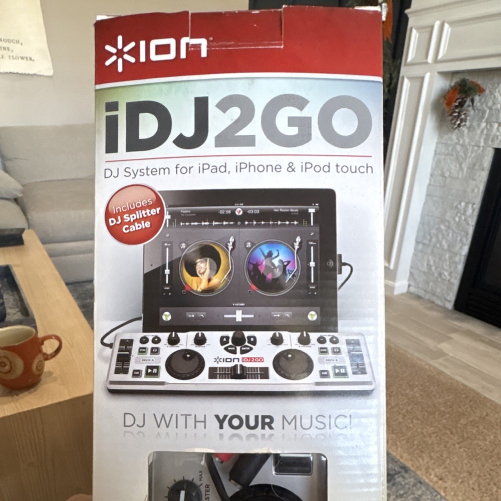 ION iDJ2GO Double Deck DJ Controller for iPad, iPhone, iPod w/ Splitter Cable