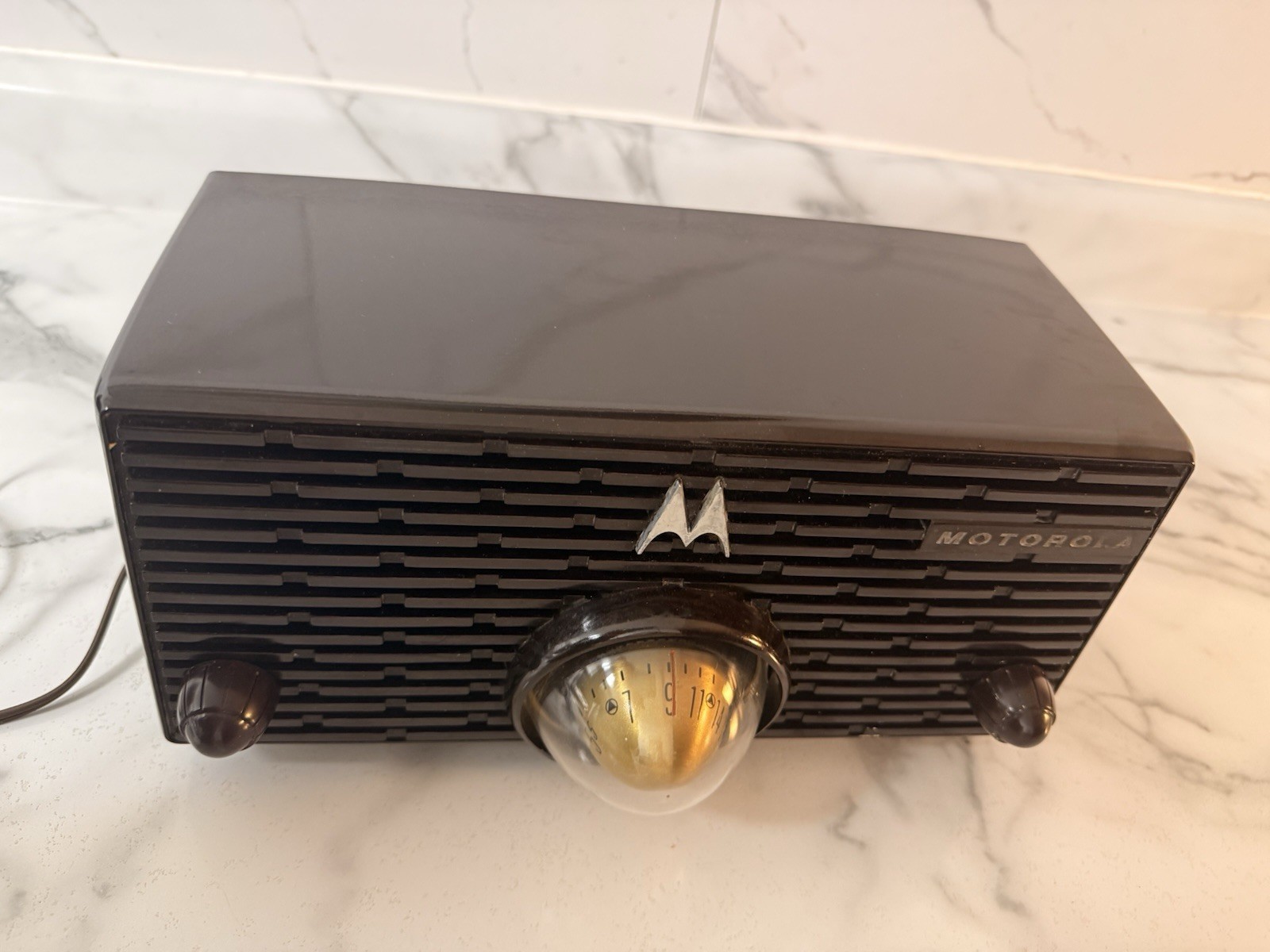 Vintage 1955 Motorola Tube Radio Model 56H MCM Atomic Era See Video USA Model