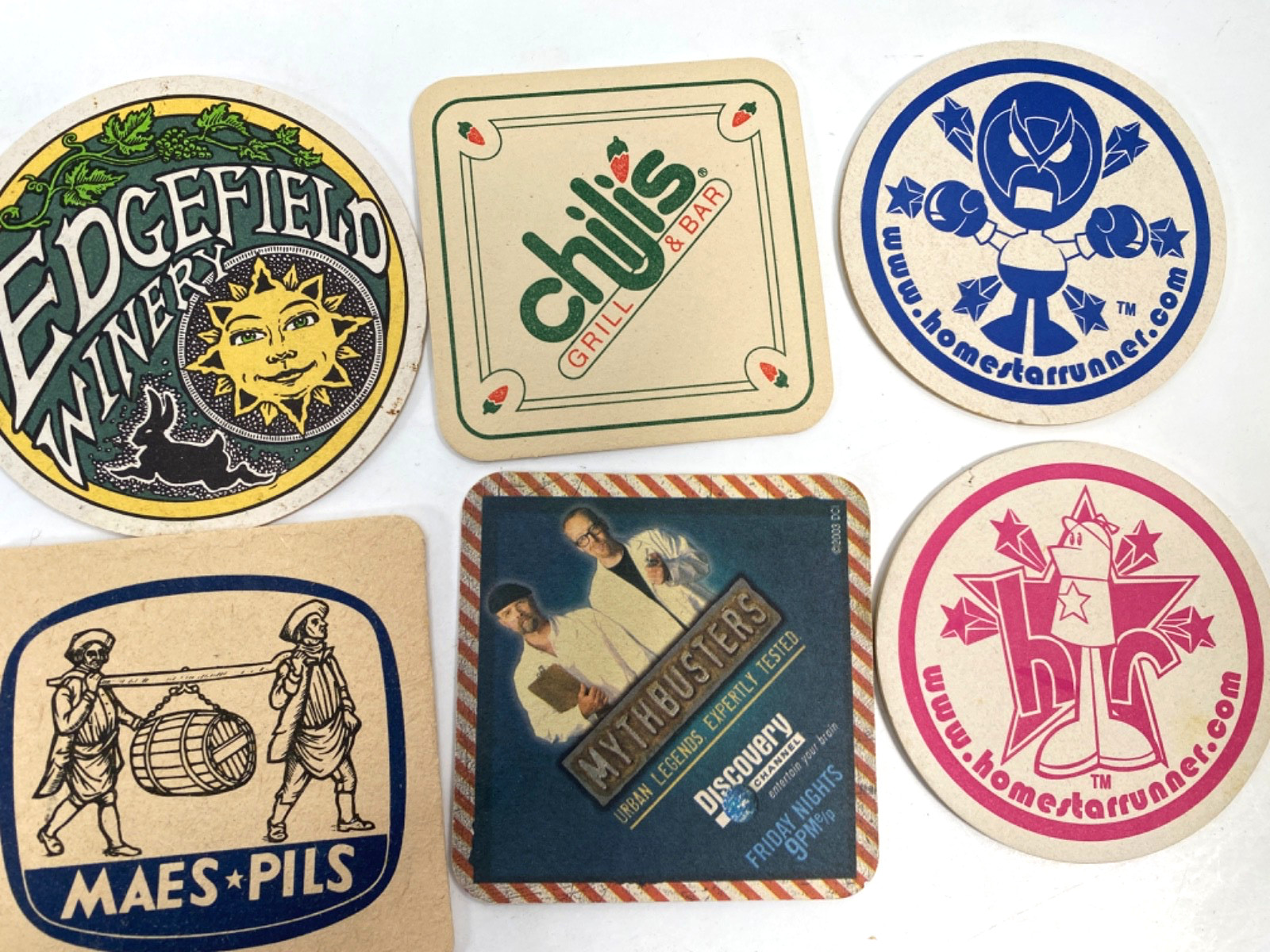 BEER COASTERS - GIANT LOT OF 550+ American, German & Microbrewery Beers COLORFUL