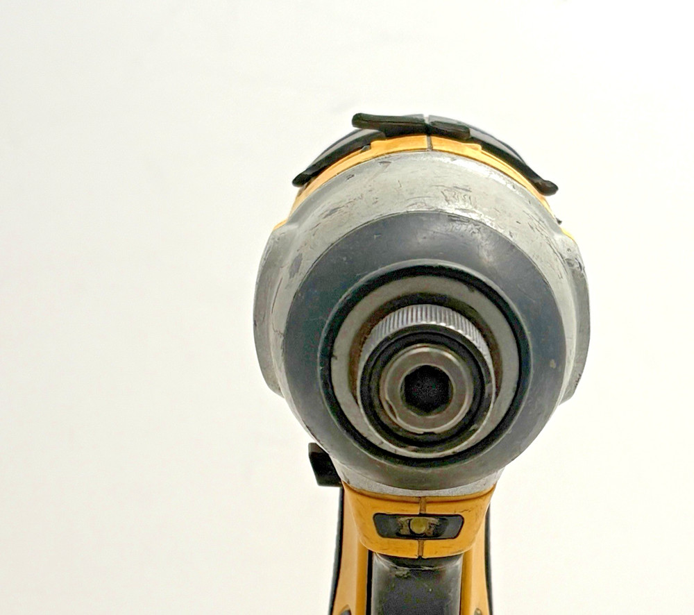 DeWalt DC827 Impact Driver 1/4" Tool Only Tested