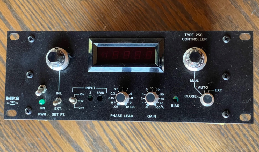 MKS Instruments Type 250 Pressure Flow Controller / Type 250C-1-D /