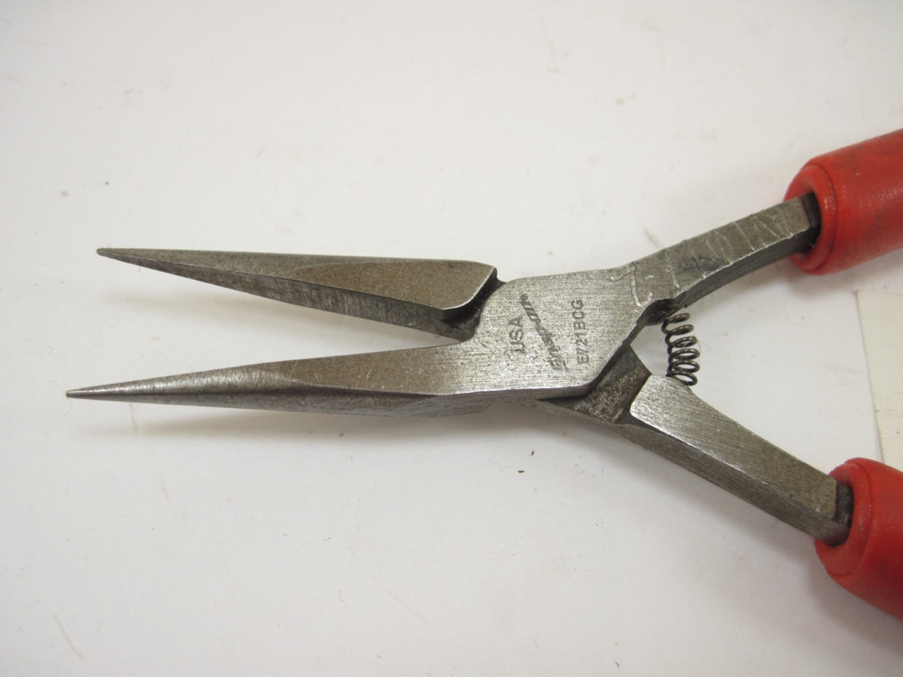 Snap On Electronic Red Handle Needle Nose Pliers E721BCG NICE