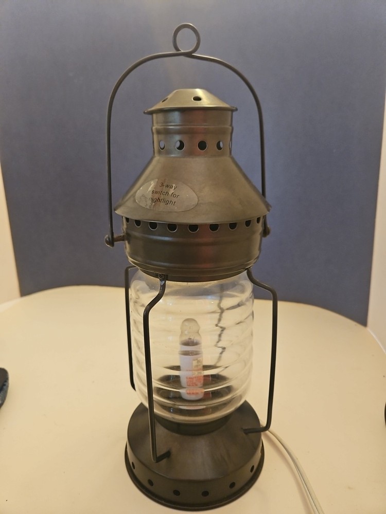 Vtg Lantern Light Electric