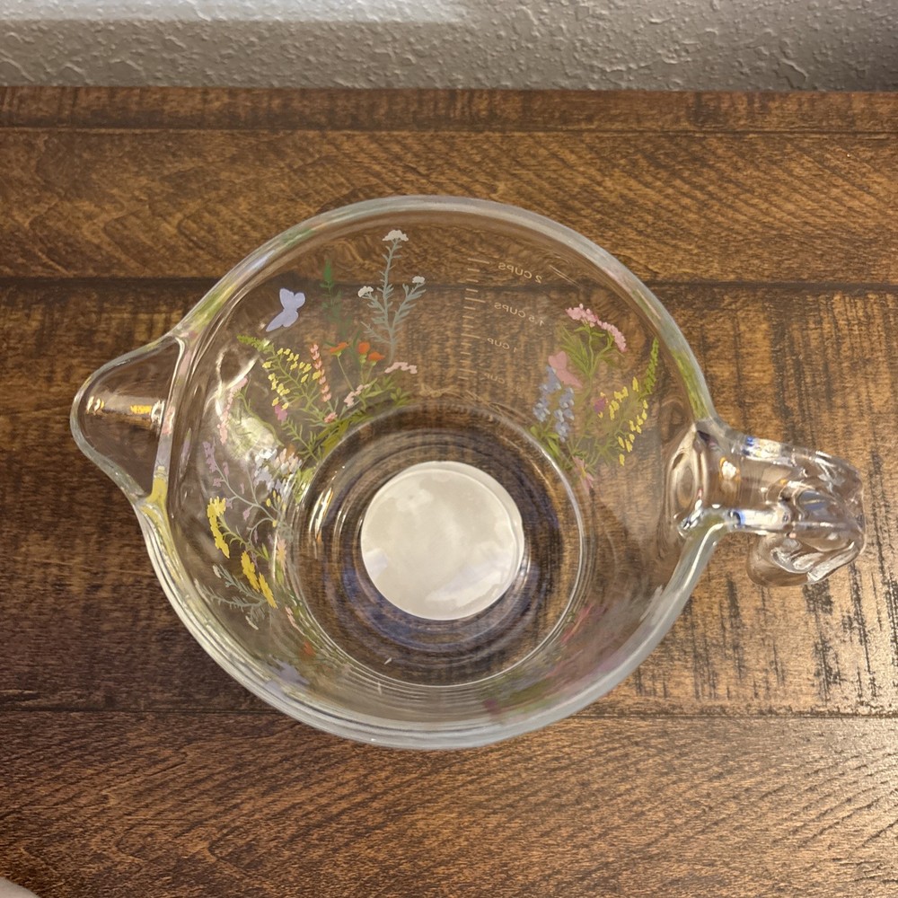 NEW 🦋 DOLLY PARTON 2 Cup Measuring Glass Spring Wildflower Pattern
