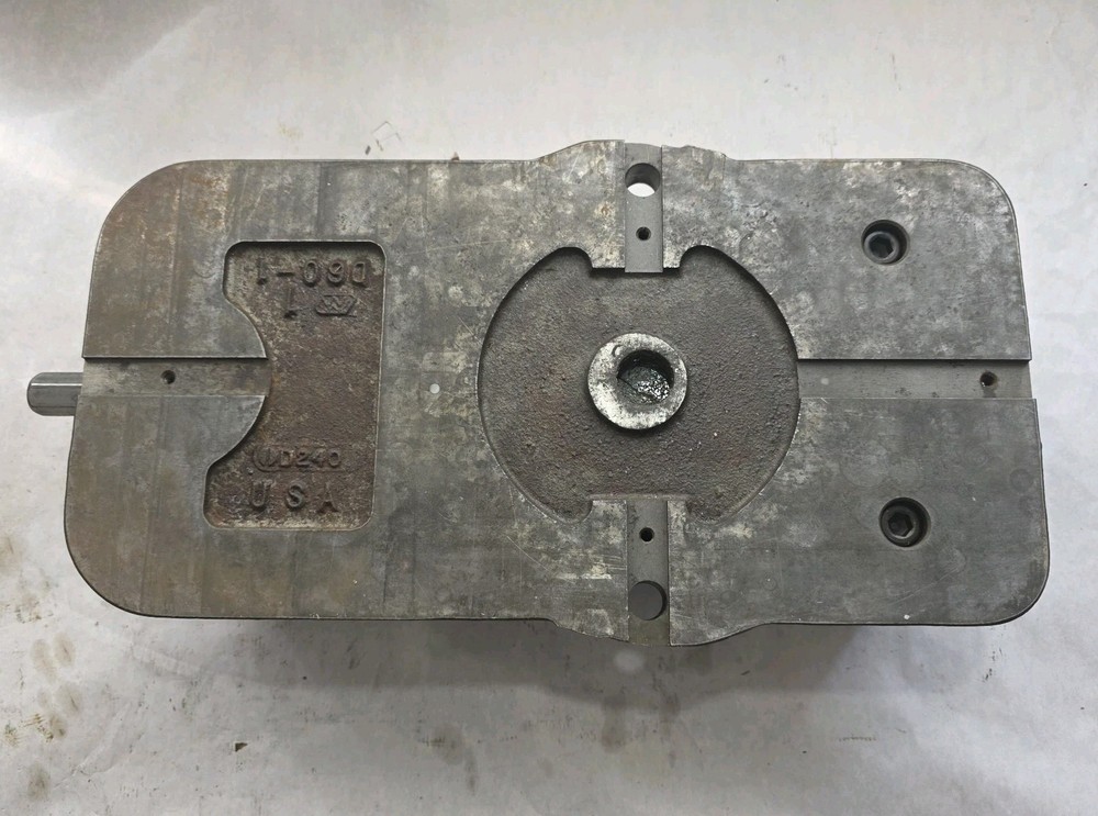 KURT ANGLOCK 6" MILLING MACHINE VISE - NO HANDLE - D-60