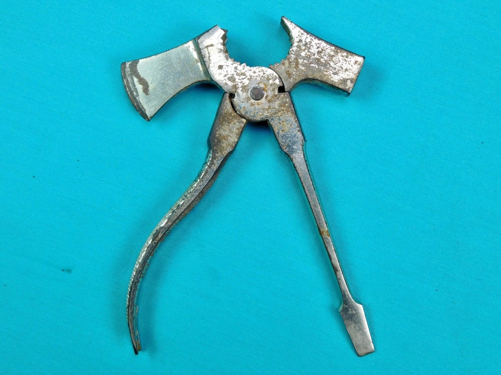 VINTAGE GERMAN GERMANY HAMMER AXE PLIERS SCREWDRIVER NAIL PULLER MULTI TOOL