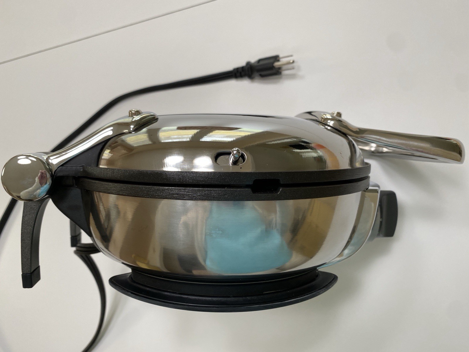 ALL CLAD CLASSIC ROUND STAINLESS STEEL WAFFLE MAKER 6071 TESTED WORKS FINE