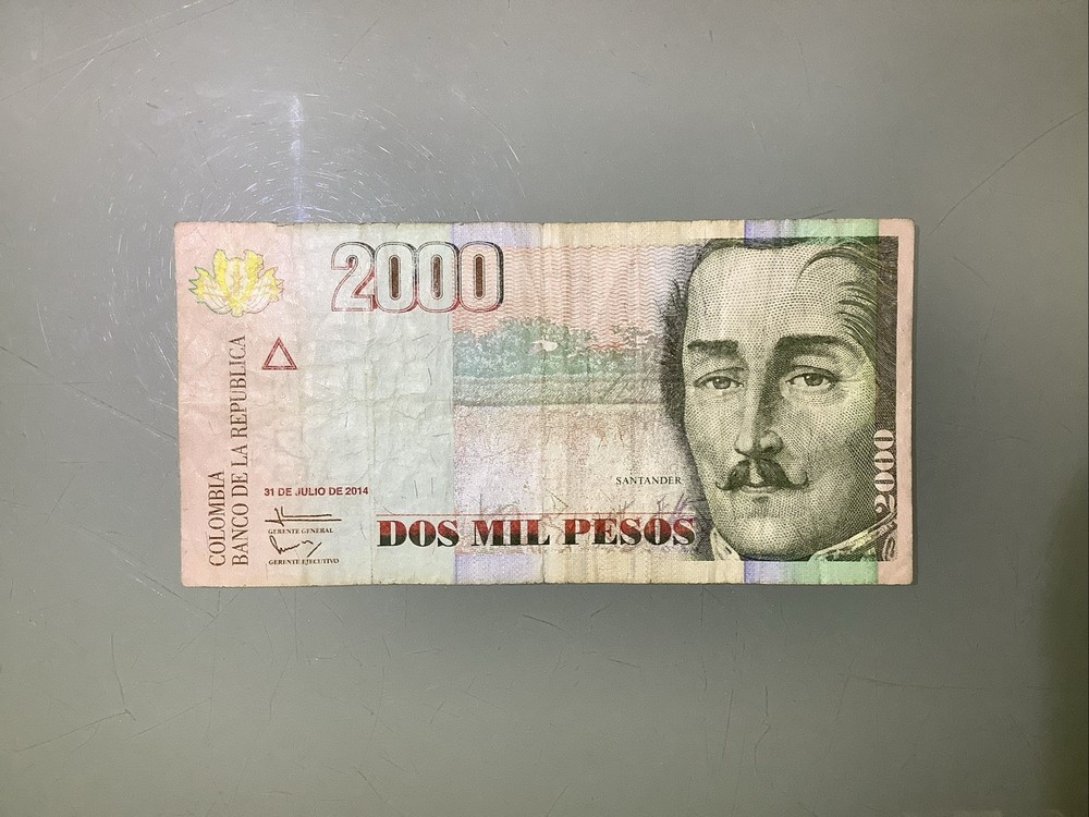 Colombia 2000 Pesos 2014 Circulated