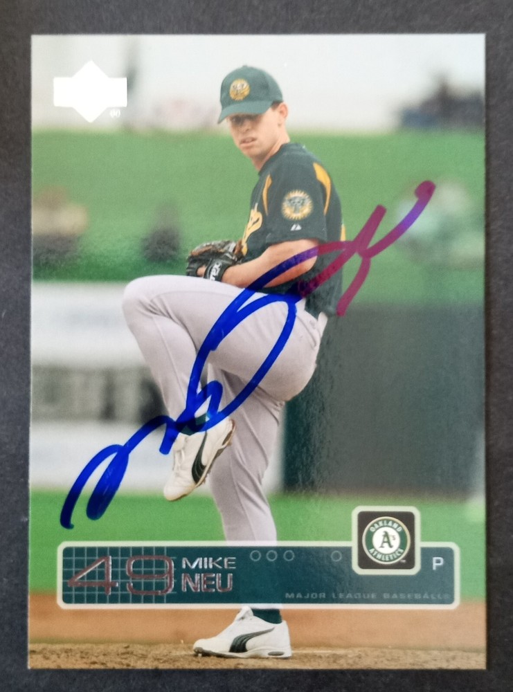 2003 Upper Deck SIGNED: Mike Neu ATHLETICS #565