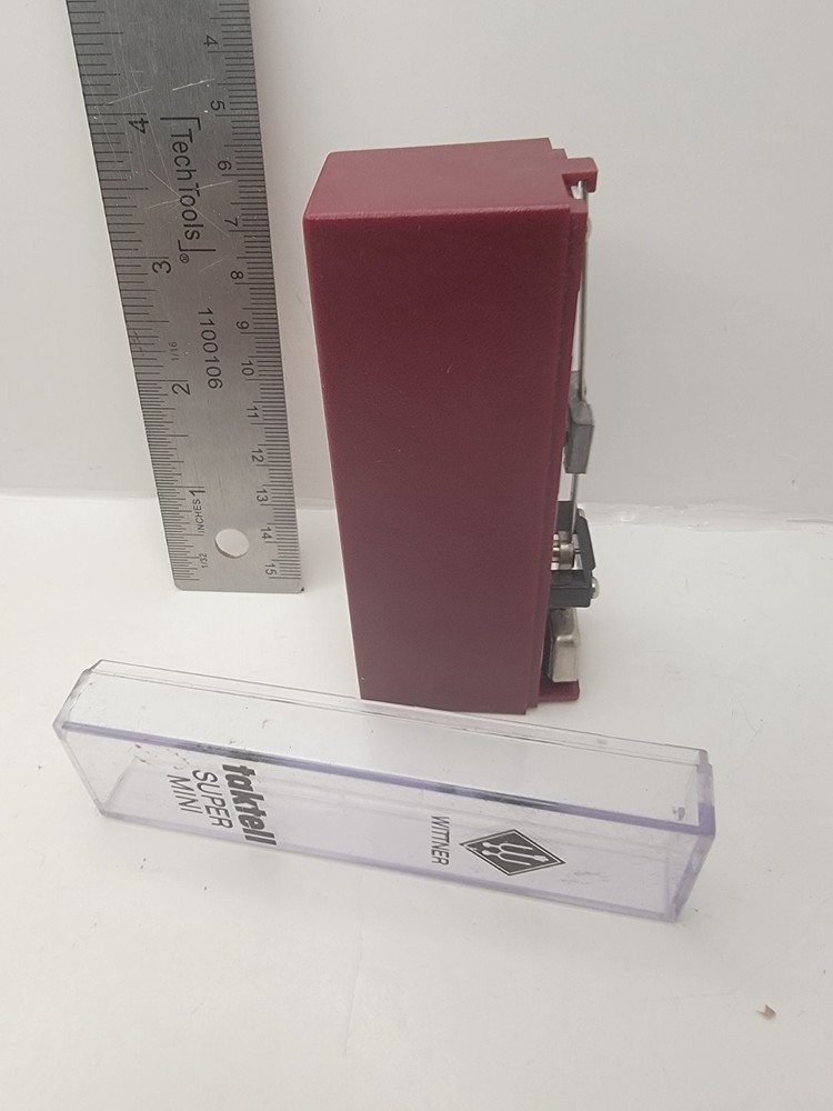 Wittner Taktell Super-Mini Metronome, Ruby