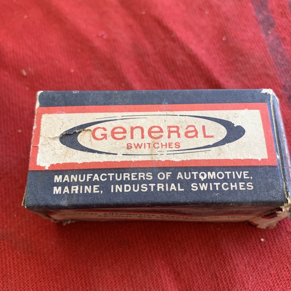 General Switches 2100 Toggle Switch 2 Pole NOS