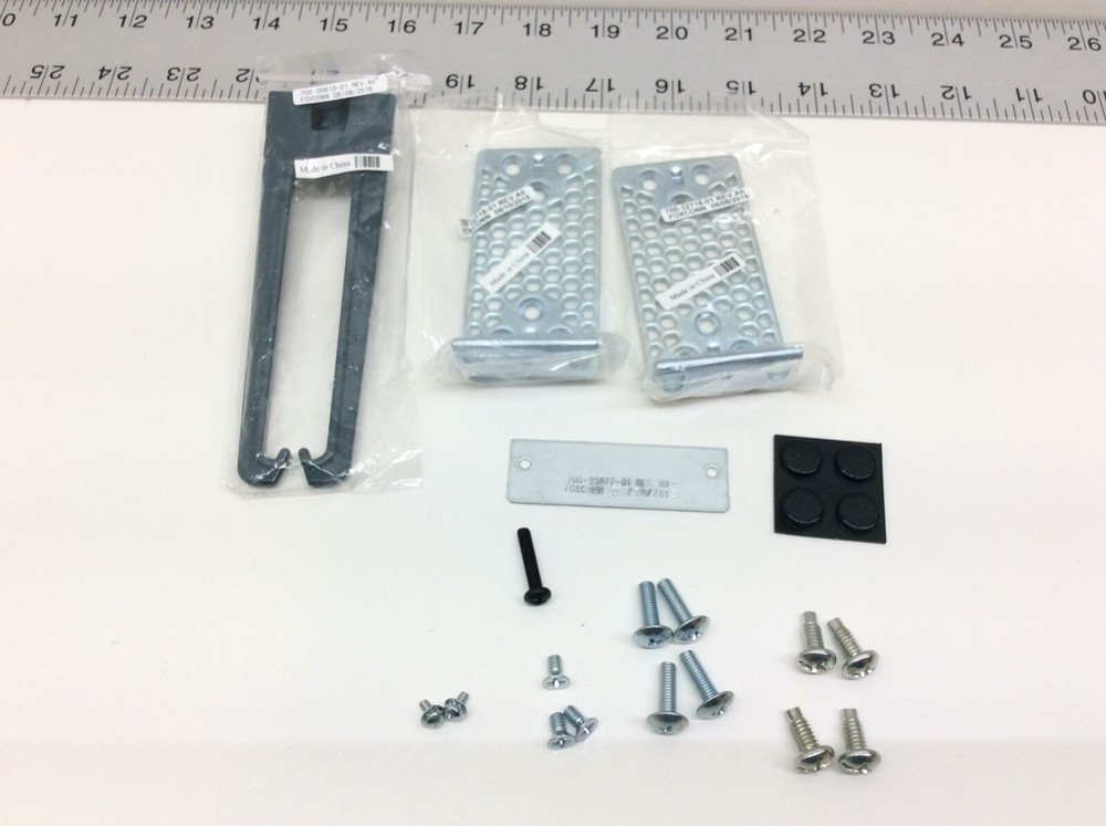 Cisco 69-2525-01 Catalyst Rack Mount Kit