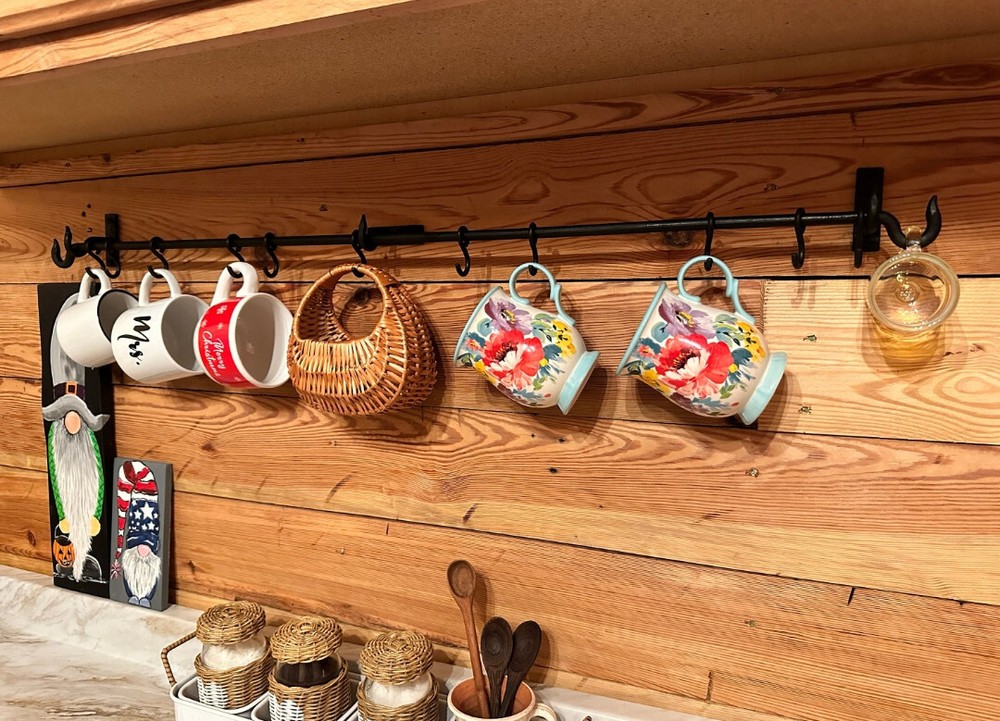 Handmade Wrought Iron Pot & Pan Wall Rack – Rustic Kitchen Organizer with Hooks