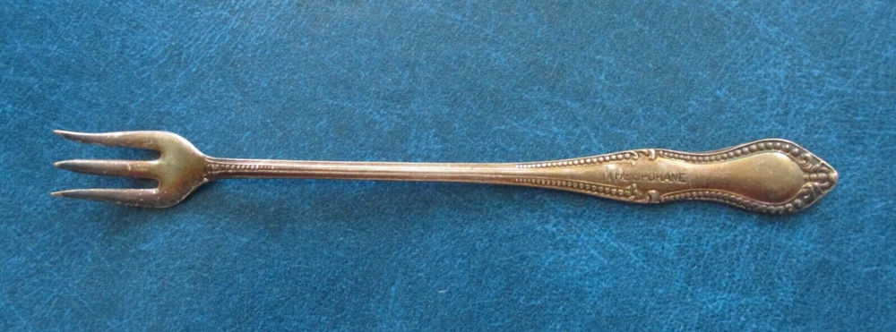 VINTAGE "THE SPOKANE" (FORMER SPOKANE WASHINGTON HOTEL) SILVERPLATE PICKLE FORK