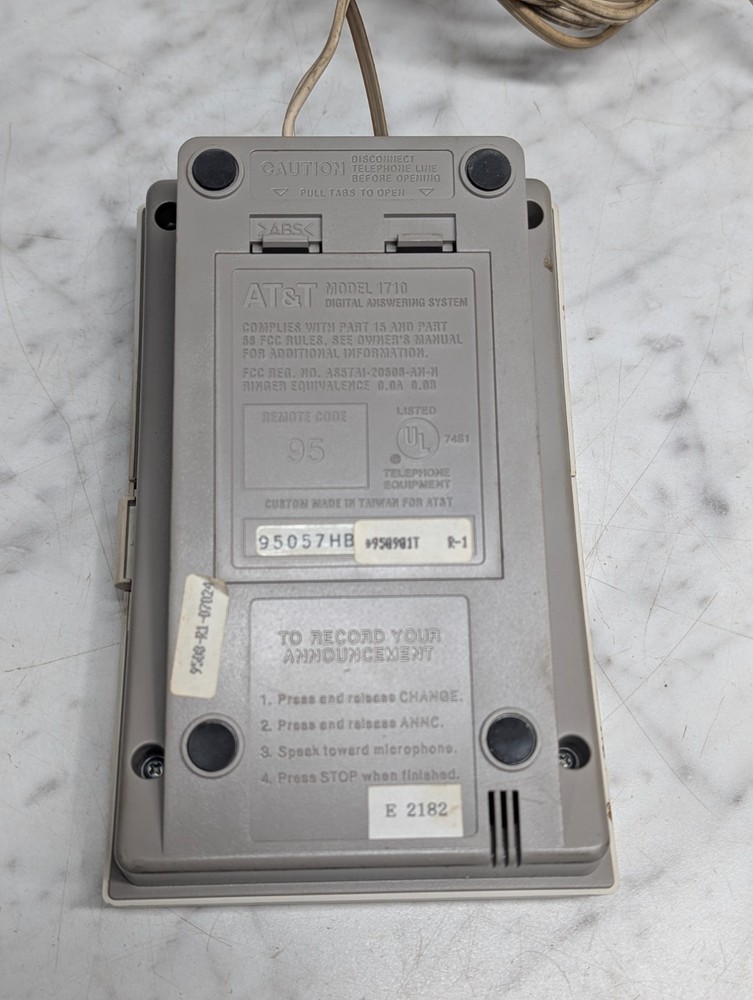 AT&T 1710 Tapeless Digital Telephone Answering System Message Machine