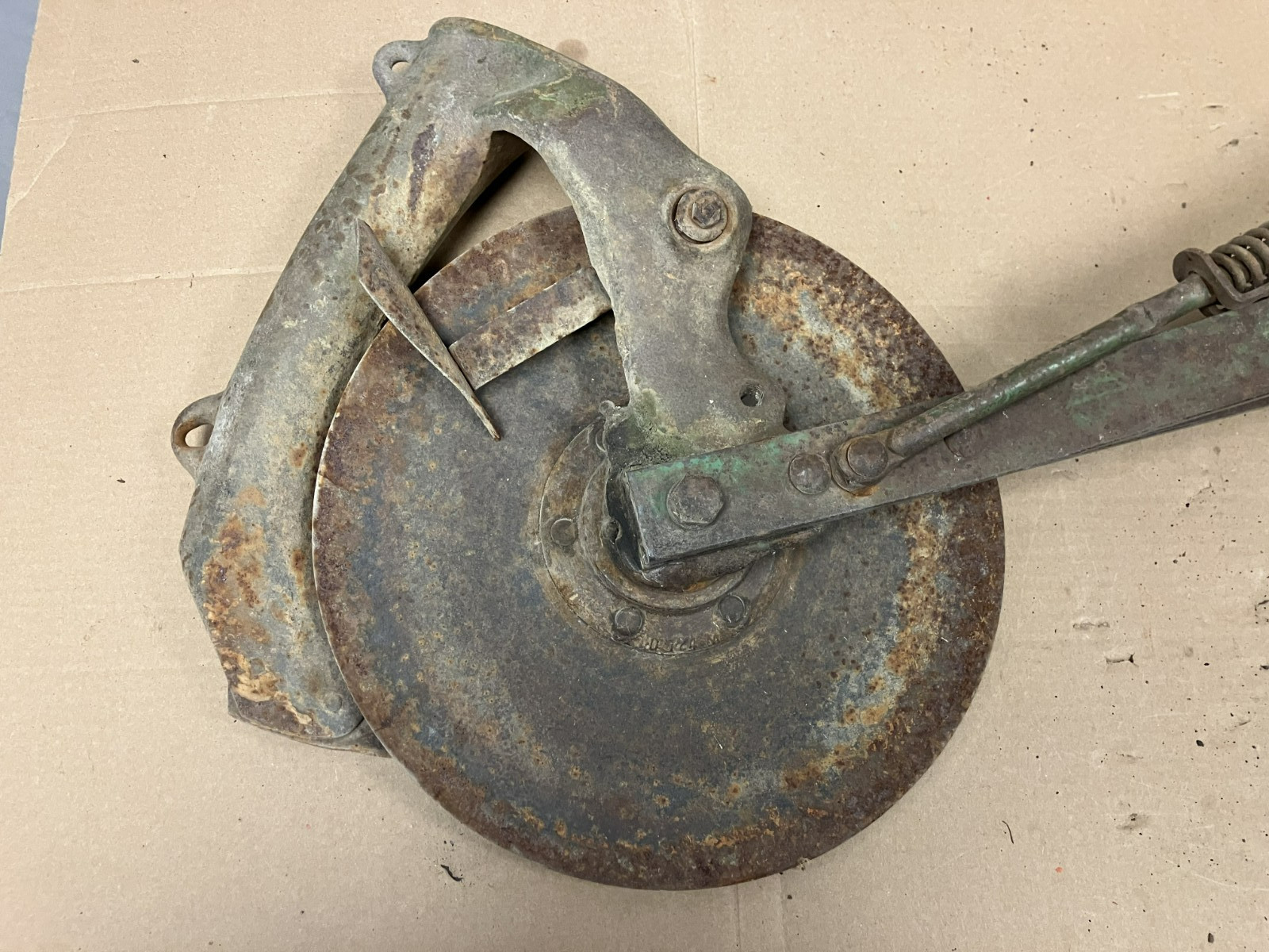 JOHN DEERE VAN BRUNT GRAIN DRILL SINGLE OPENER