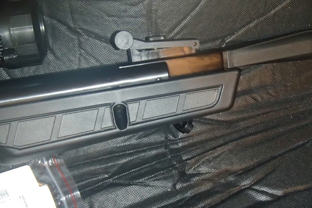 Benjamin Vaperizer .22 Break barrel Pellet gun with 3-9x40 scope
