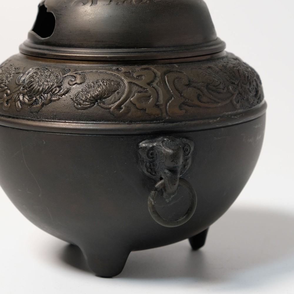 Traditional Style Incense Burner with Ring Knobs and Lid Vintage Buddhism