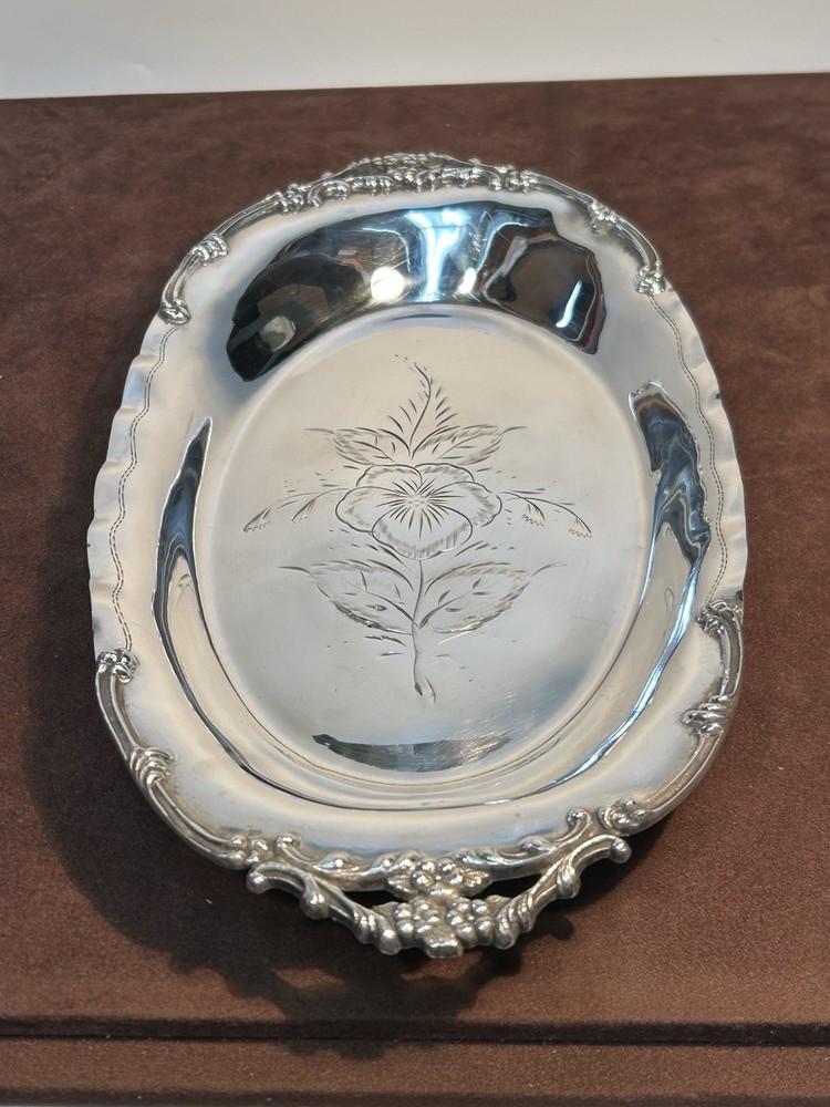 Pairpoint Silver Plate Serving Tray Floral Engraved Pattern 357 Oval Victorian