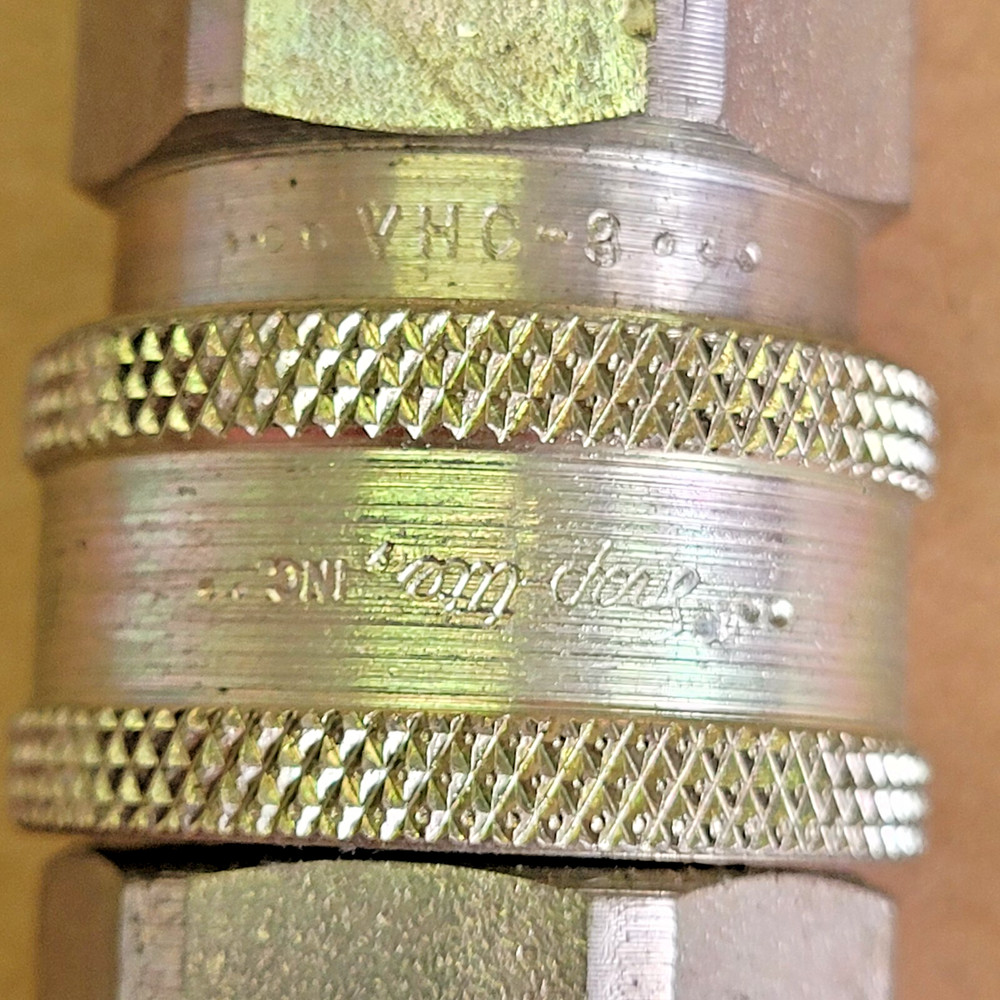 SNAP-TITE VHC-8 QUICK COUPLER, 1 PC.