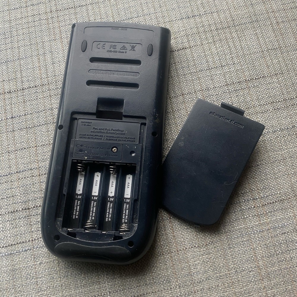 Texas Instruments TI-84 Plus Graphing Calculator TESTED WORKS