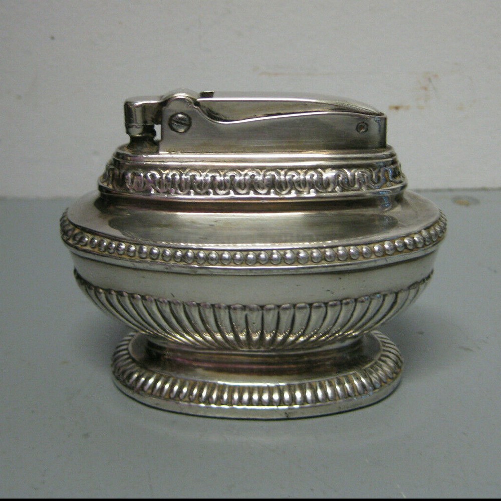 Vintage Ronson Queen Anne Table Lighter