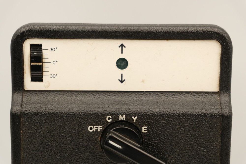 Omega SCA-100 Color Analyzer READ DESCRIPTION