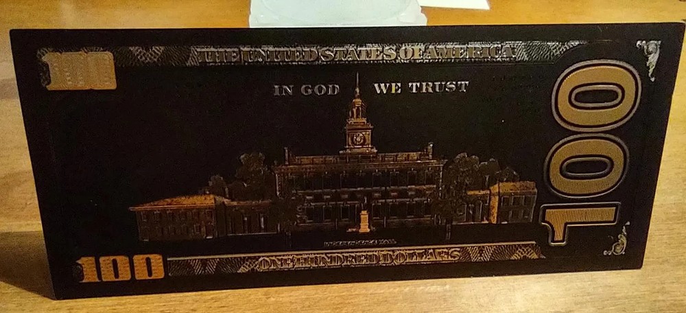 100 Dollar BLACK, Gold Foil Banknote. Sleeved.