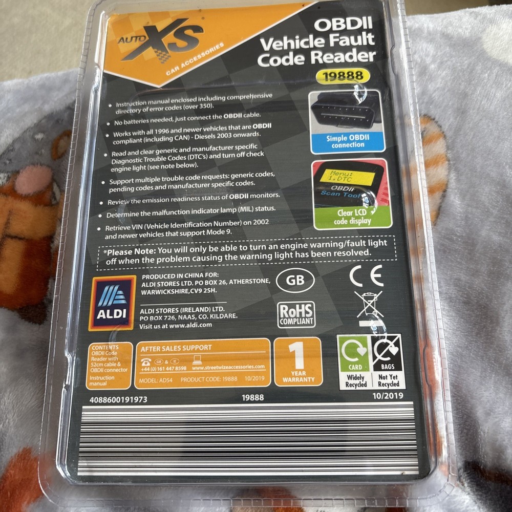 OBDII Vehicle Fault Code Reader AutoXS