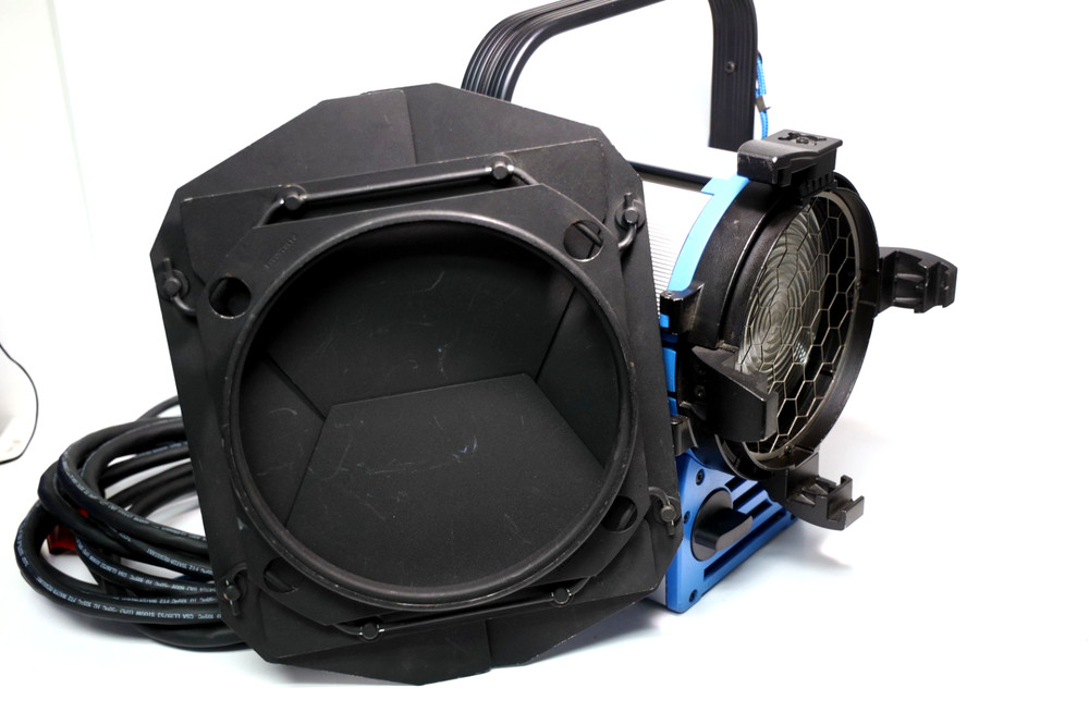 ARRI T2 2000W Tungsten Light, Great Condition