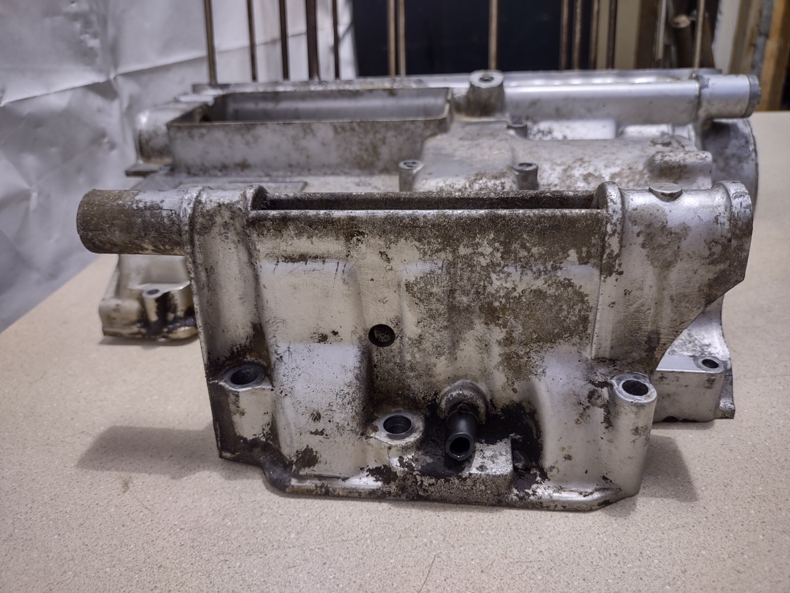 1974 Honda CB 750 CB750 Upper Engine Case Crankcase #325.2-80