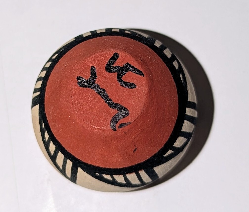 Vtg Native American Mini Pottery x2 Kewa & Jemez Pueblo Signed Lovato & Chinana