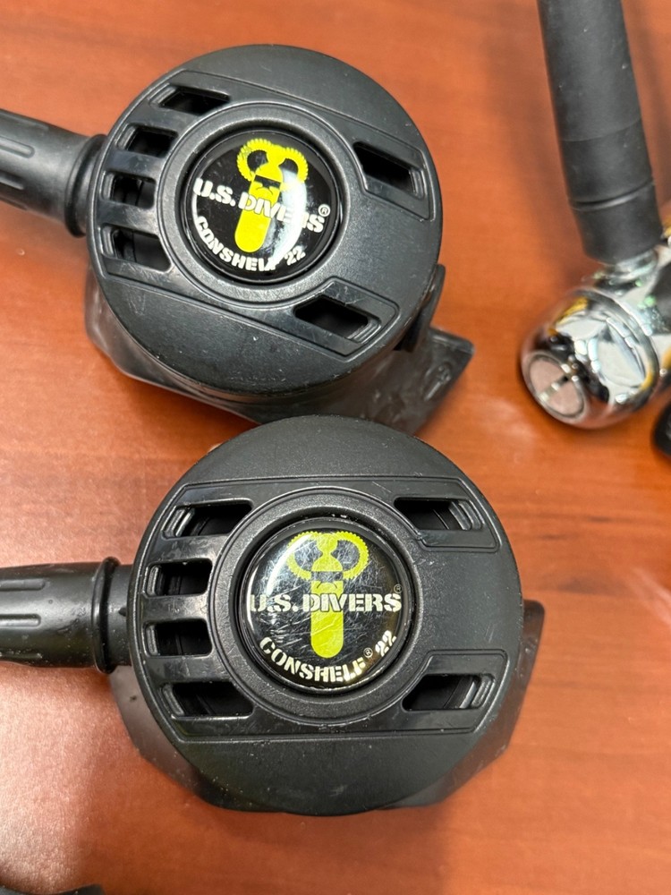 Qty 2US Divers Conshelf 22 & Octopus need service