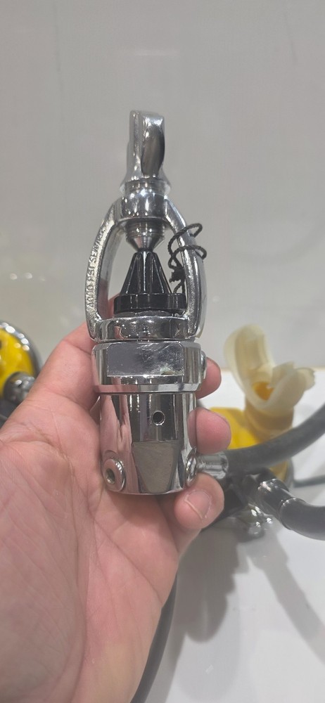 4000 PSI & TECHNI PRO -Sub Regulator Set Black Hoses Scuba Diving "UNTESTED"