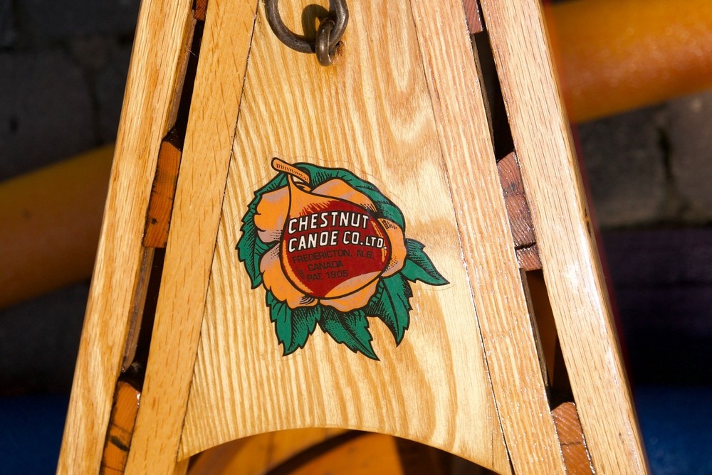 Stunning 16' Chestnut Prospector canoe