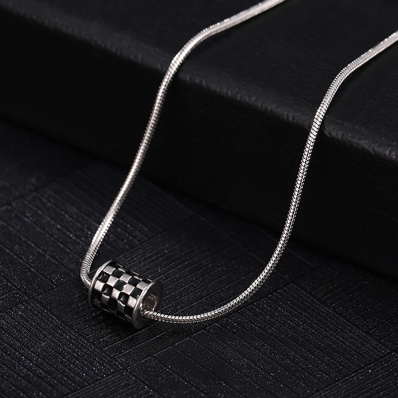 Men's checkered necklace collarbone chain