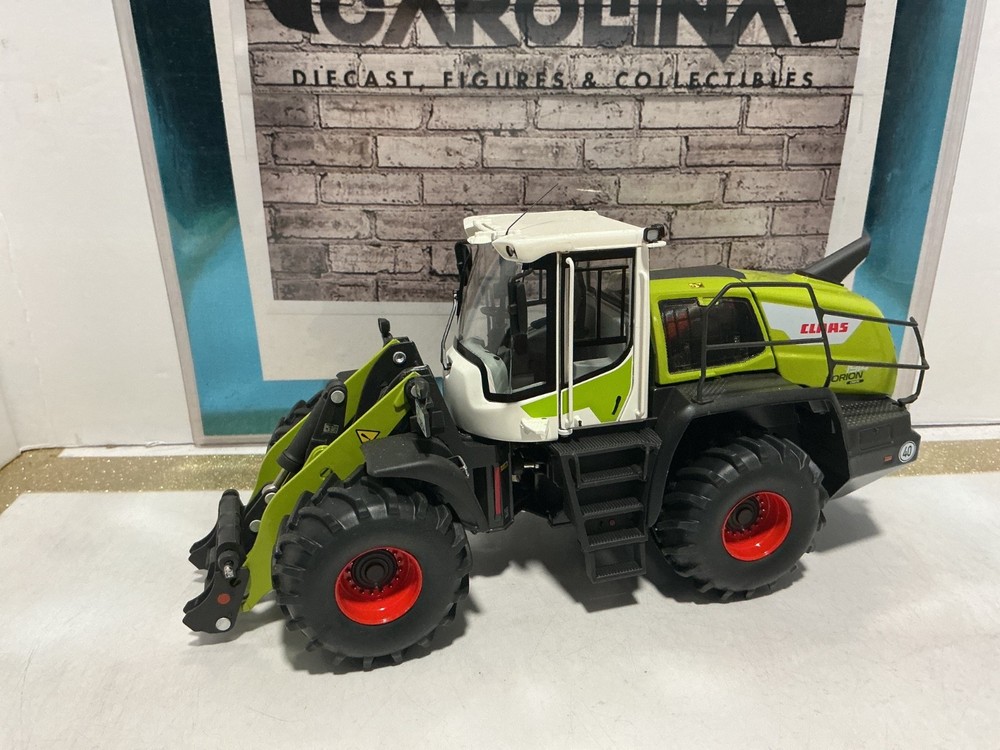 1/32 WIKING CLAAS TORION 1914 LOADER