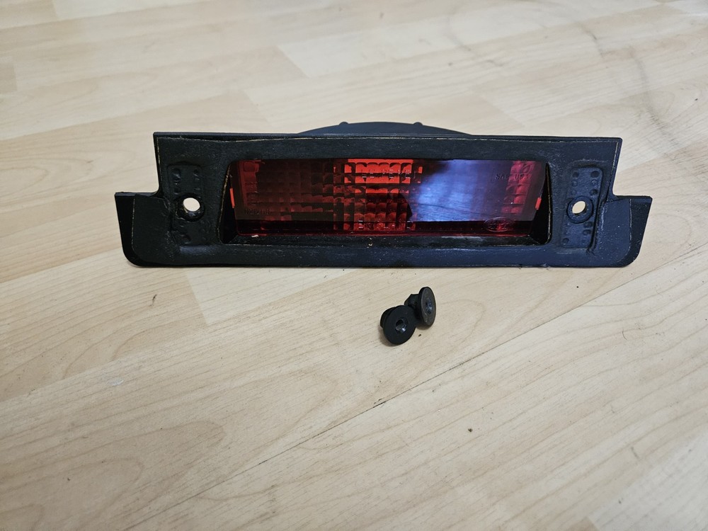 99-04 Land Rover Discovery 2 Third Upper Brake Light