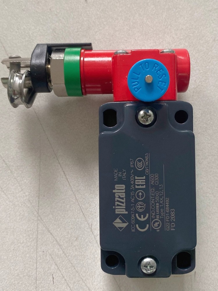 Pizzato FD 2083 Pull rope switch