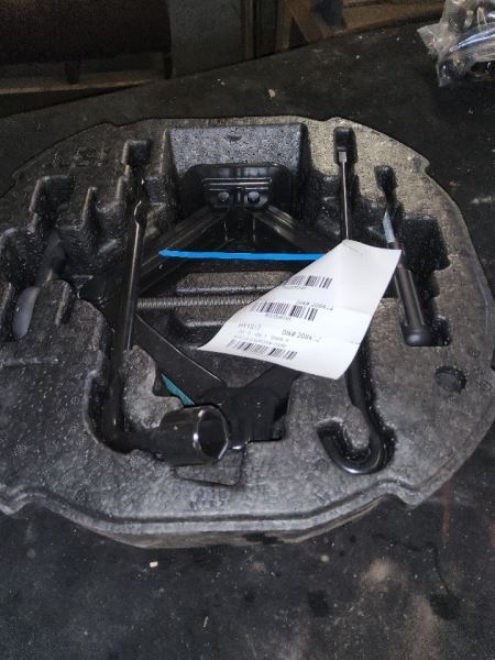 ELANTRA 2017 Jack 2006191
