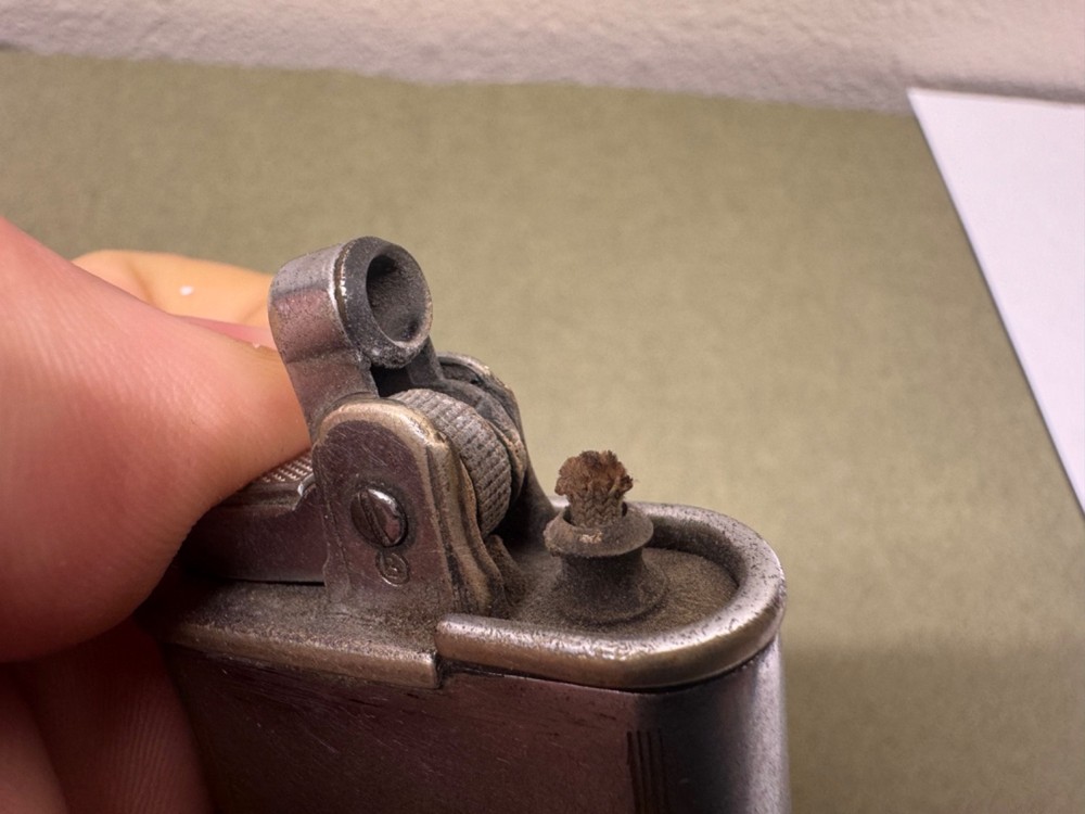 Vintage Ronson Whirlwind Lighter